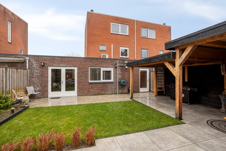 Photo 6 of J.G. Bastiaansstraat 18