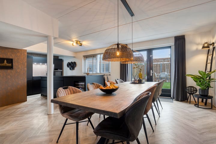 Photo 17 of J.G. Bastiaansstraat 18