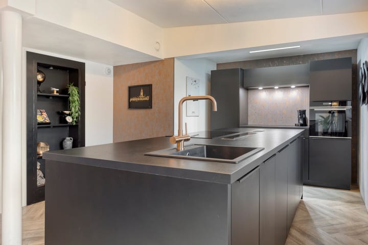 Photo 19 of J.G. Bastiaansstraat 18