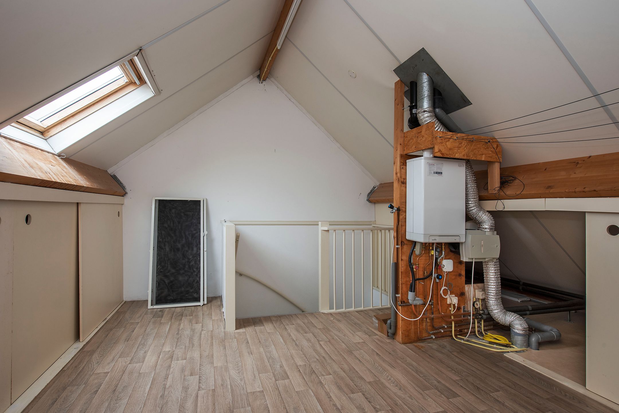 Photo 18 of Azelosestraat 13-B