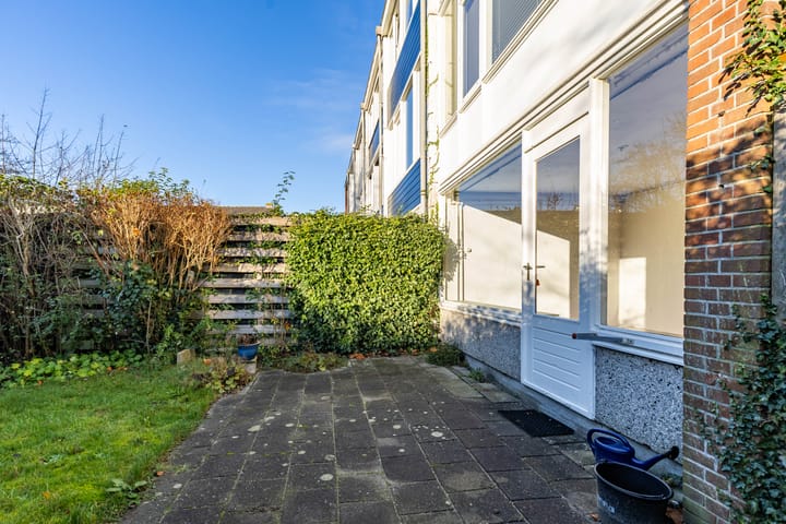 Photo 12 of Topaasstraat 18