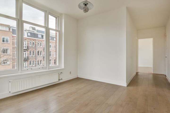 Photo 3 of Sumatrastraat 35-D