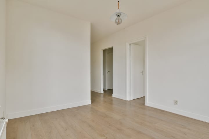 Photo 5 of Sumatrastraat 35-D