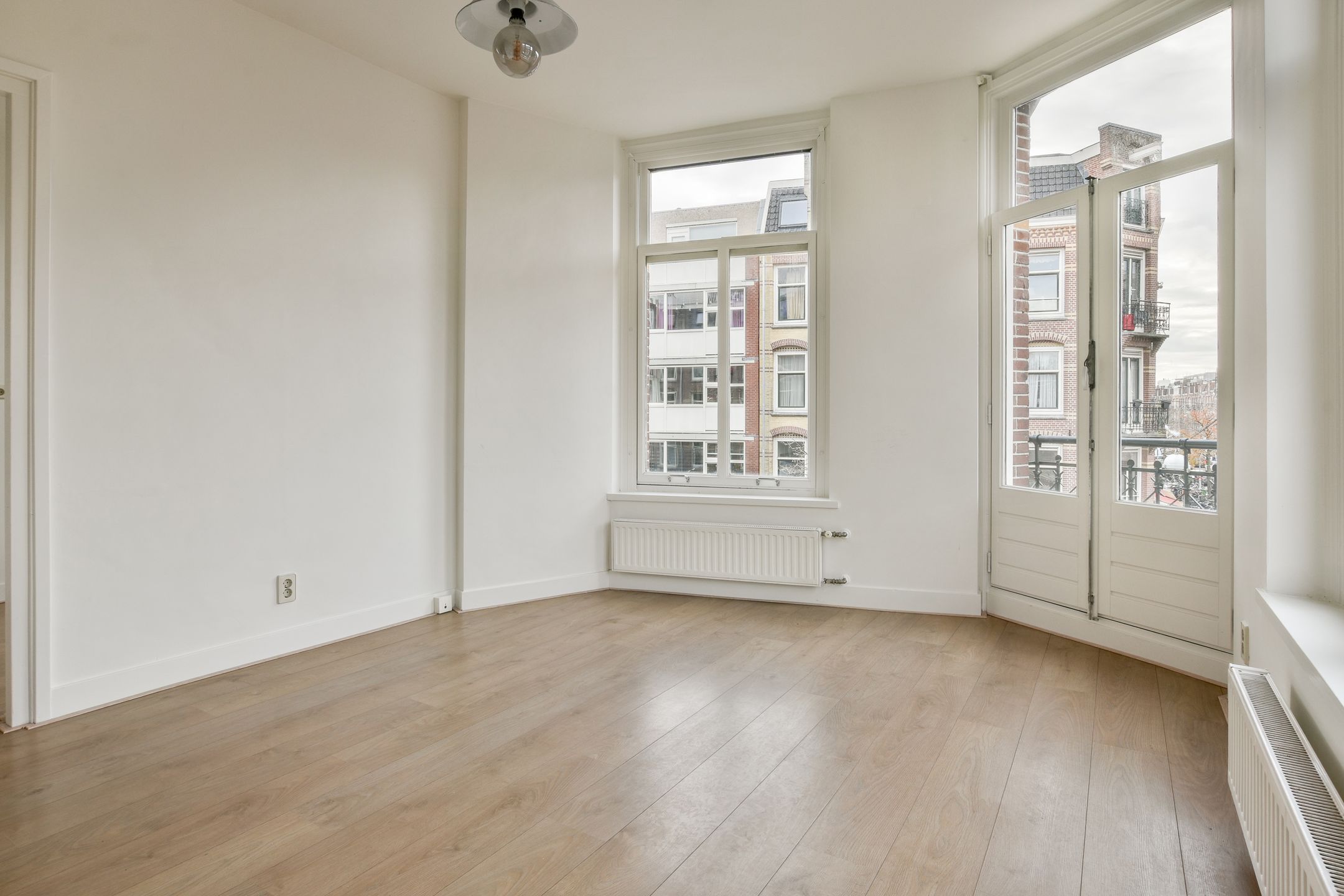 Photo 6 of Sumatrastraat 35-D