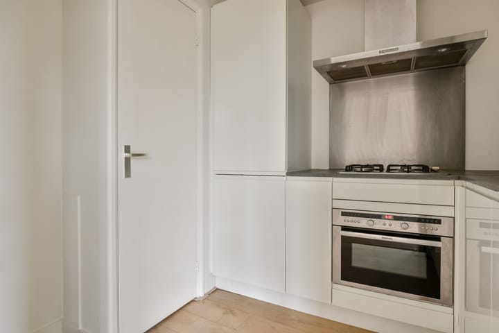 Photo 13 of Sumatrastraat 35-D