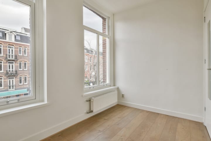 Photo 15 of Sumatrastraat 35-D