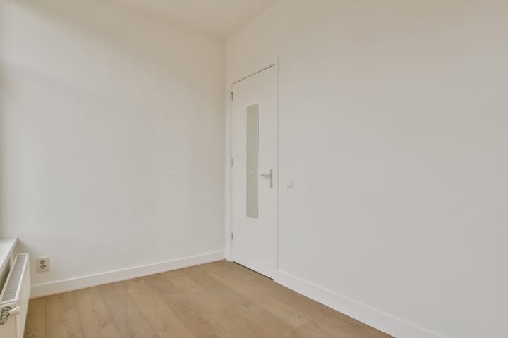 Photo 16 of Sumatrastraat 35-D