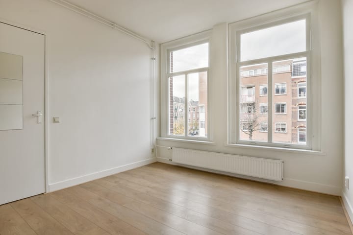 Photo 18 of Sumatrastraat 35-D