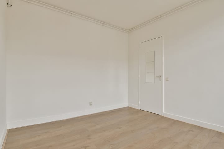 Photo 19 of Sumatrastraat 35-D