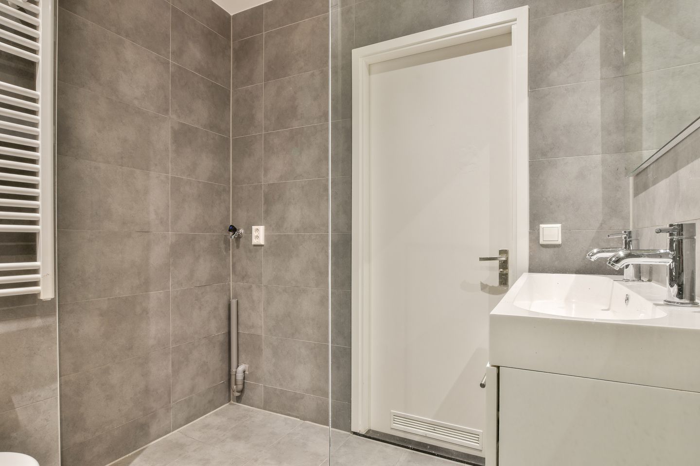 Photo 20 of Sumatrastraat 35-D