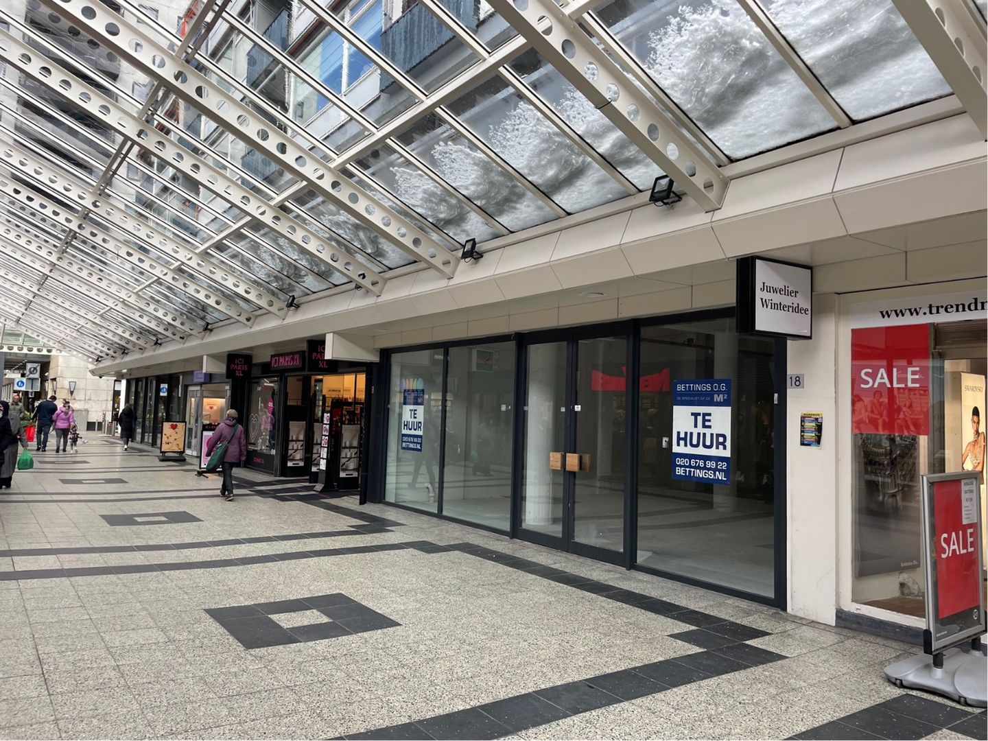 View photo 3 of Liesveld 18