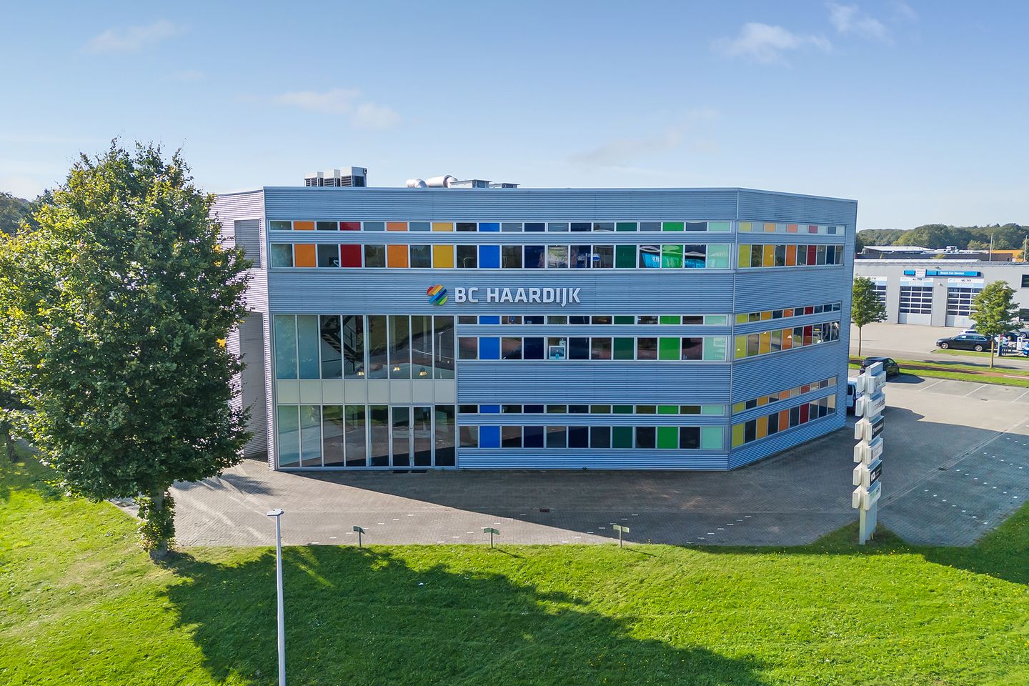 View photo 5 of Kruiwiel 1