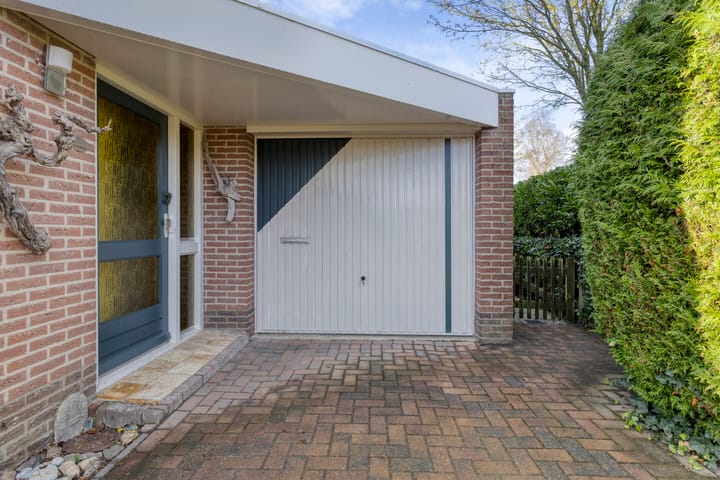 Photo 3 of Winkelmaad 37