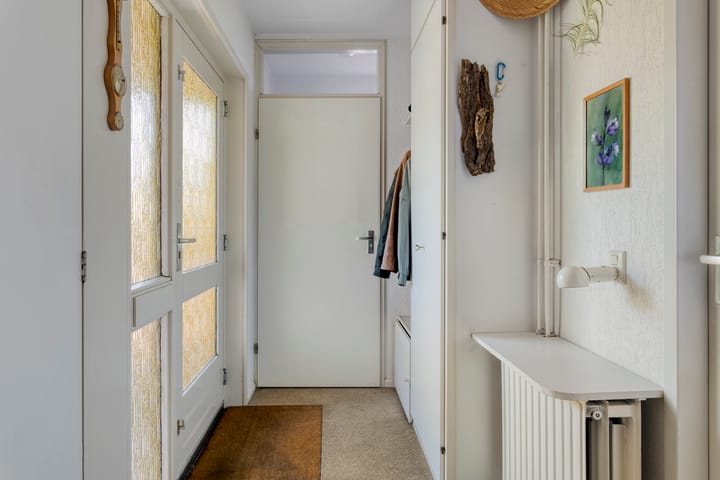 Photo 5 of Winkelmaad 37