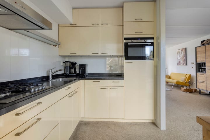 Photo 16 of Winkelmaad 37