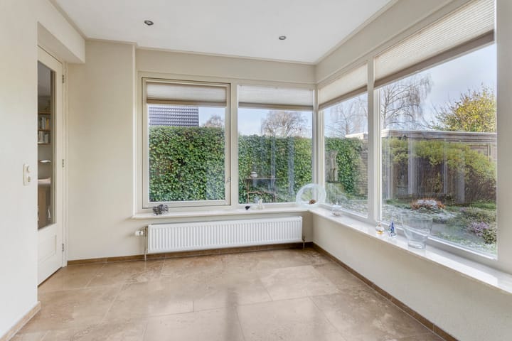 Photo 18 of Winkelmaad 37