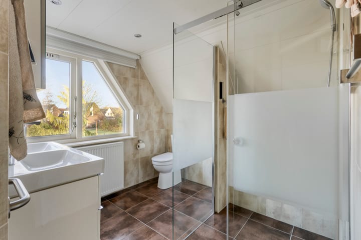 Photo 25 of Winkelmaad 37