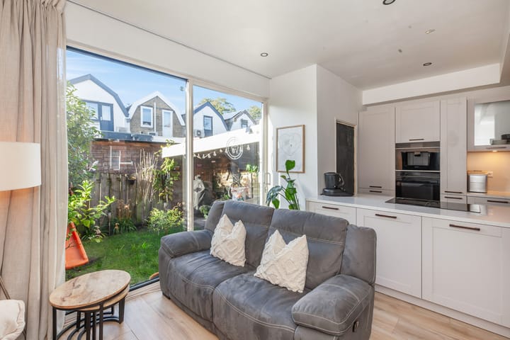 Photo 10 of Graaf van Bloisstraat 65