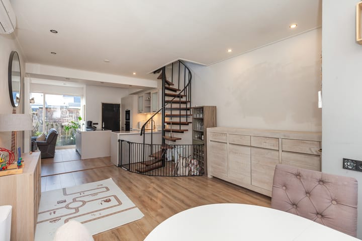 Photo 19 of Graaf van Bloisstraat 65