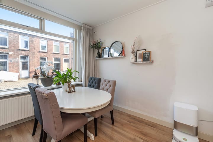 Photo 18 of Graaf van Bloisstraat 65