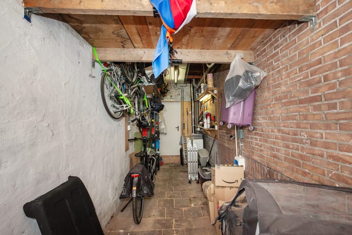 Photo 36 of Graaf van Bloisstraat 65