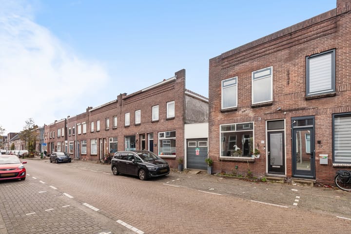 Photo 40 of Graaf van Bloisstraat 65