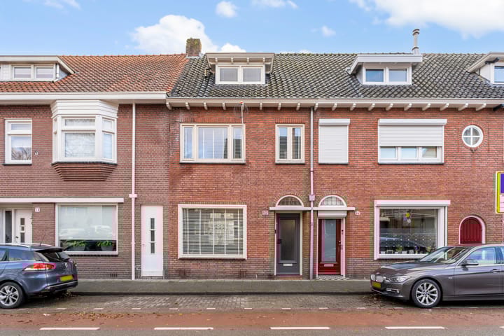 Van Meterenstraat 12