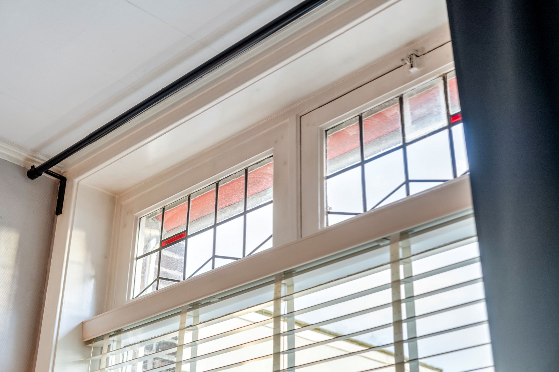 Photo 12 of Van Meterenstraat 12