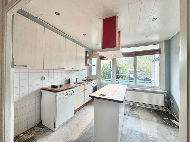 Photo 9 of Schoorlstraat 160