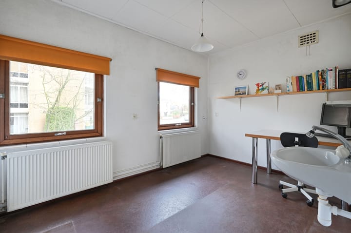 Foto 13 van Spoorstraat 9