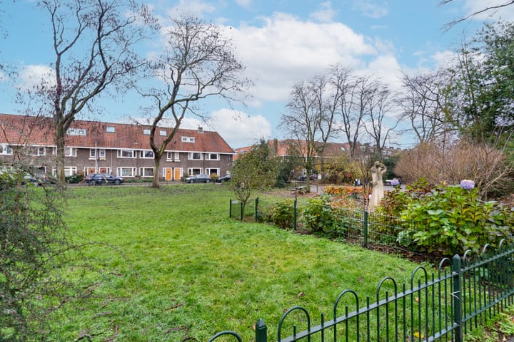 Photo 40 of Van der Mondestraat 131