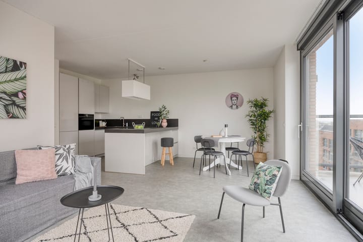 Foto 3 van Kanseliersplein 79