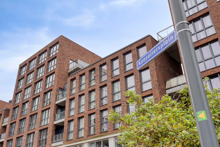 Foto 4 van Kanseliersplein 79