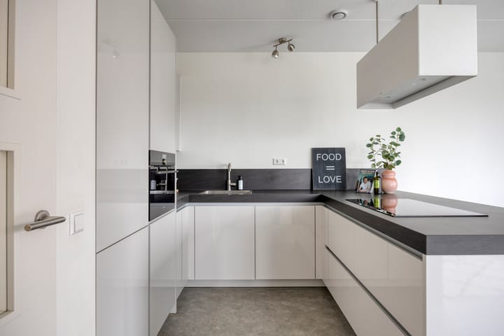 Foto 23 van Kanseliersplein 79