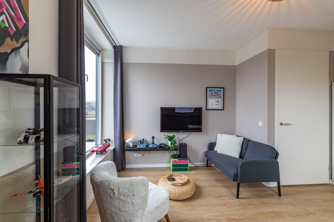 Photo 38 of Meeroeverslaan 211