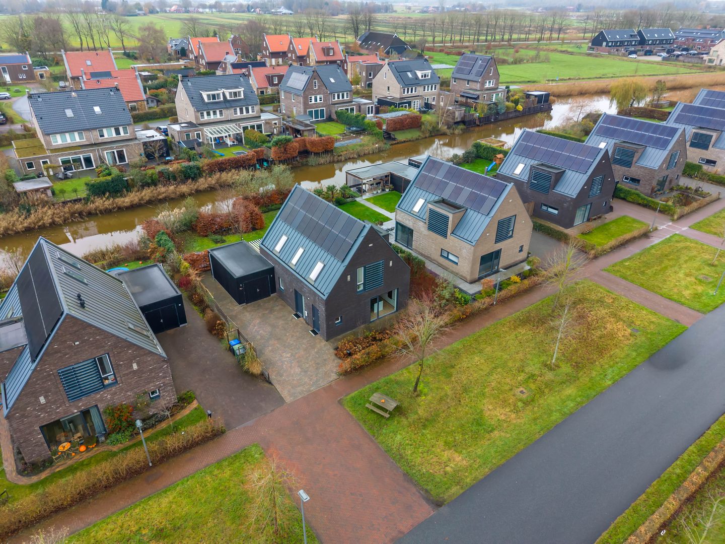 Photo 74 of Meeroeverslaan 211