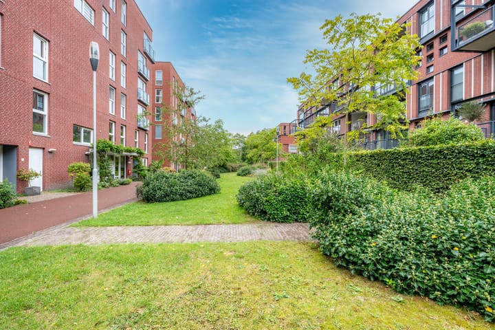 Photo 47 of Voorsterbeeklaan 70