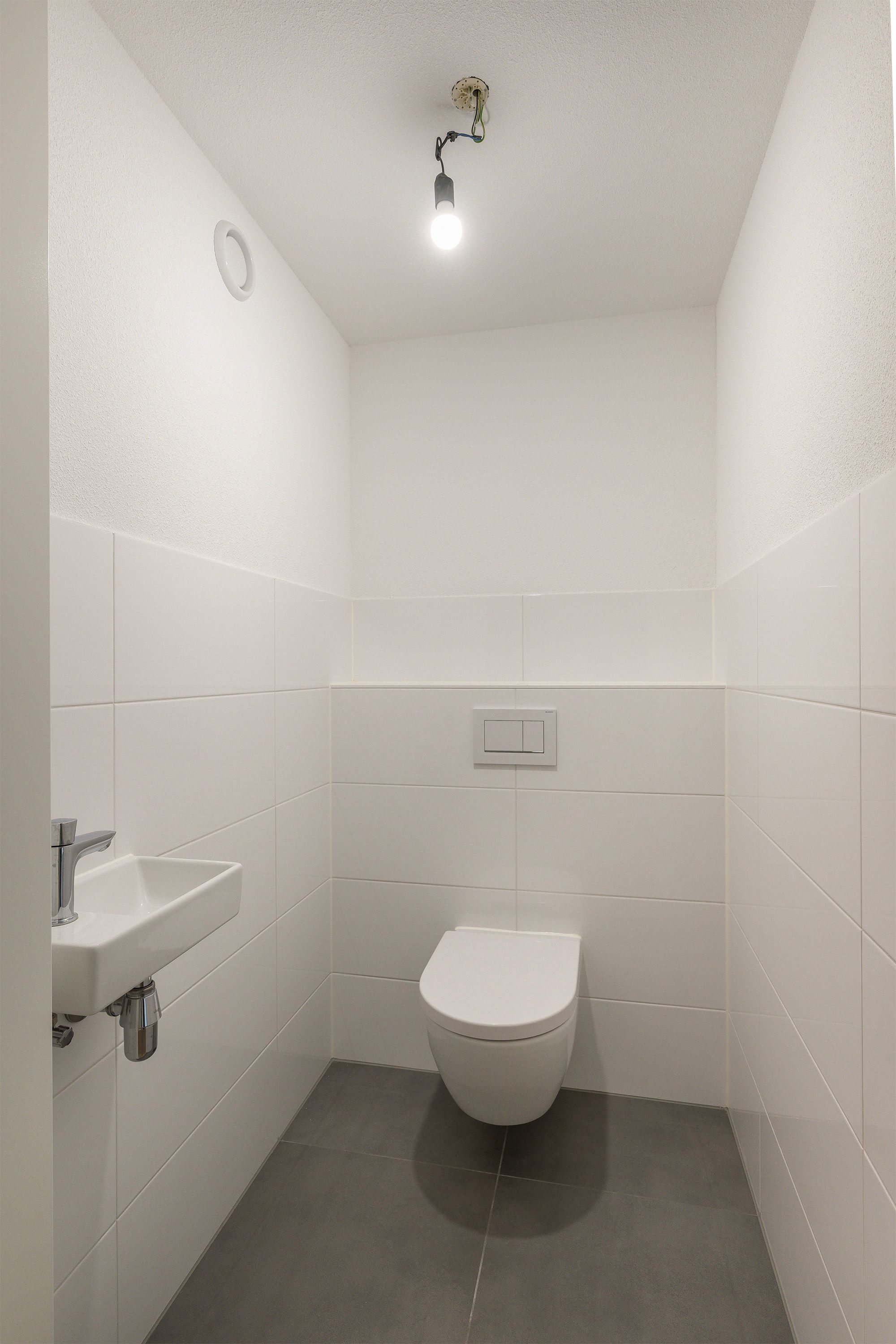 Photo 6 of Oranjeboomstraat 4-S