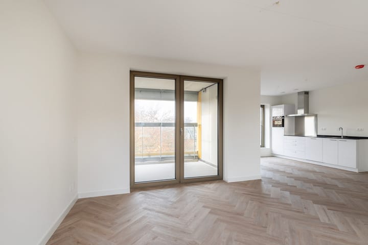 Photo 2 of Oranjeboomstraat 4-S