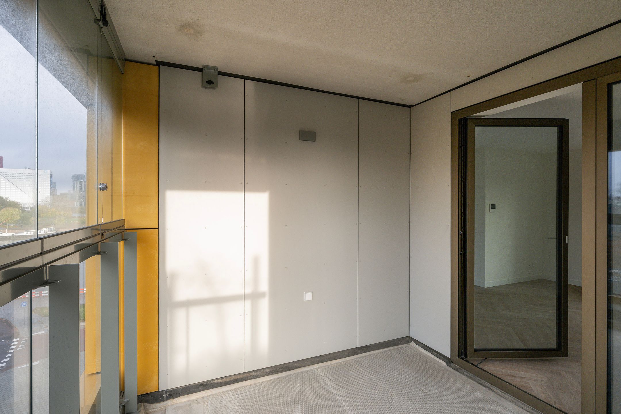 Photo 9 of Oranjeboomstraat 4-S