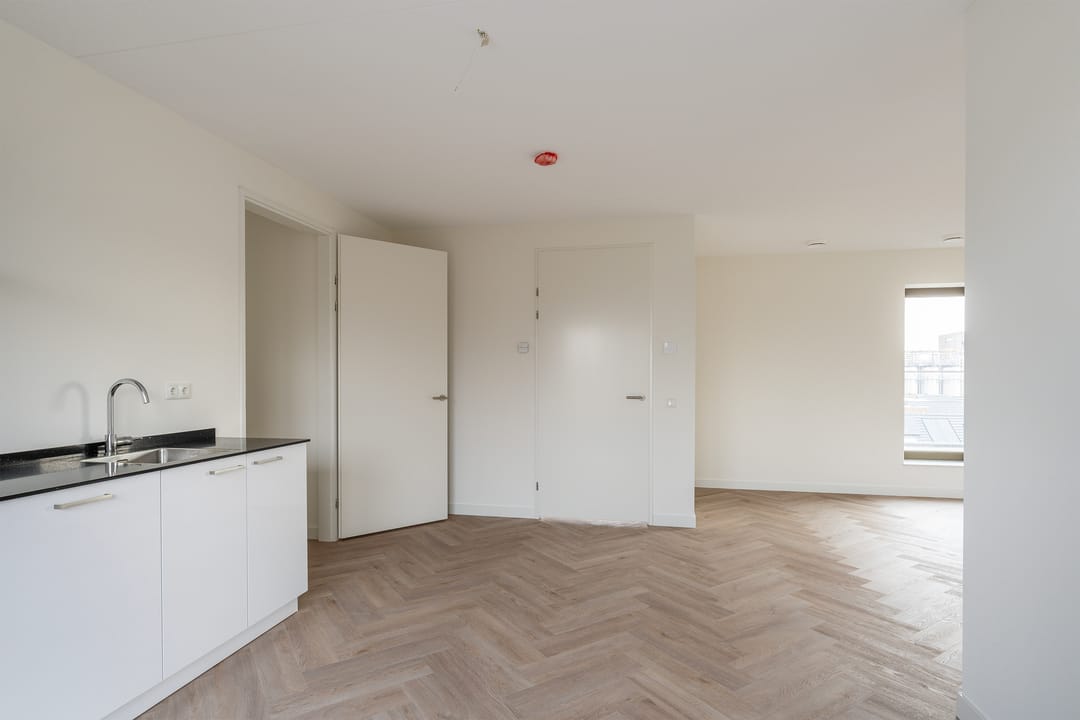 Photo 17 of Oranjeboomstraat 4-S