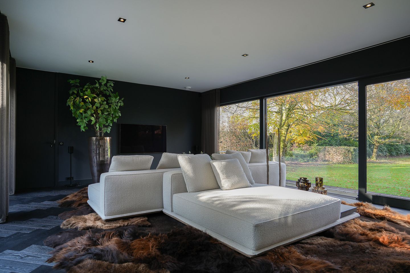 Photo 10 of Oude Rijksweg 6