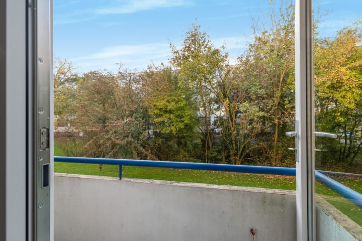 Photo 19 of Van Ostadelaan 84