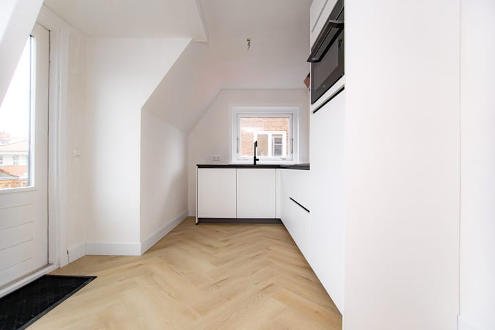 Photo 18 of Brugstraat 11-A