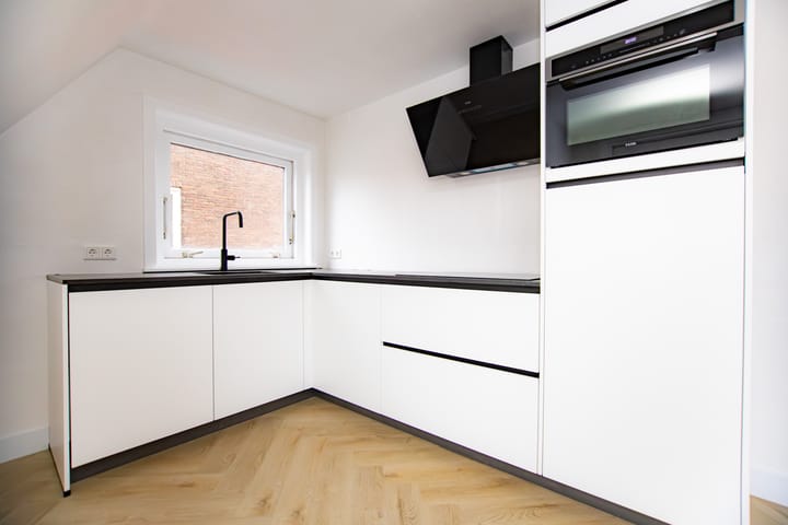 Photo 19 of Brugstraat 11-A