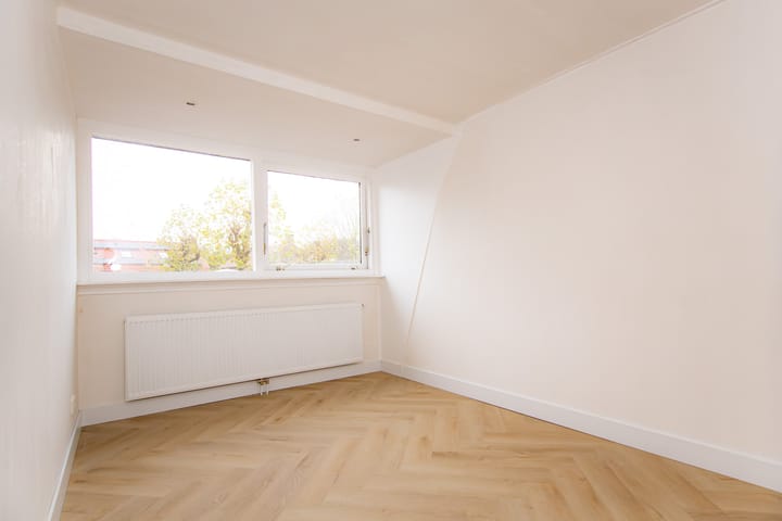 Photo 23 of Brugstraat 11-A