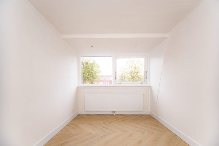 Photo 25 of Brugstraat 11-A