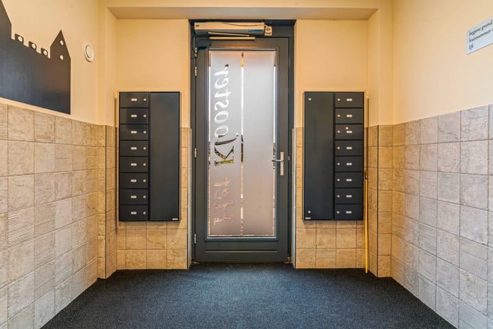 Foto 44 van Robert Hofstadterstraat 42