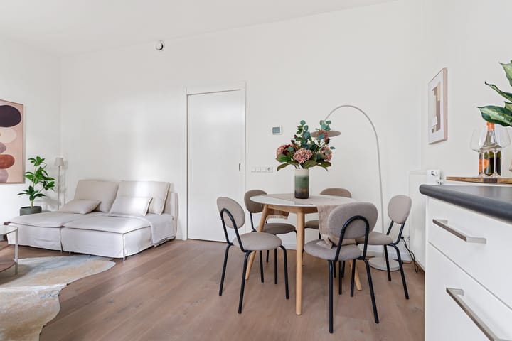 Photo 13 of Alexanderstraat 210-2