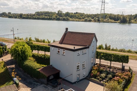 undefined main image